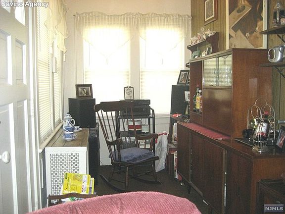 2nd image of 375 Kingsland Ave