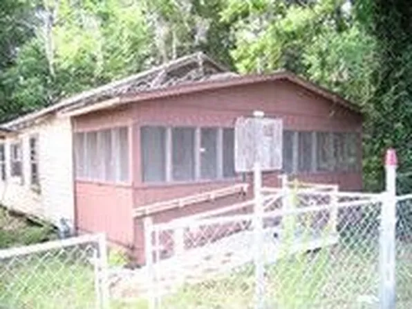 535 Walker Ave SW, Live Oak, FL 32064