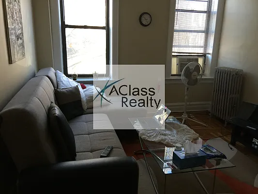 Rented by A Class Realty Long Island City LLC | media 23