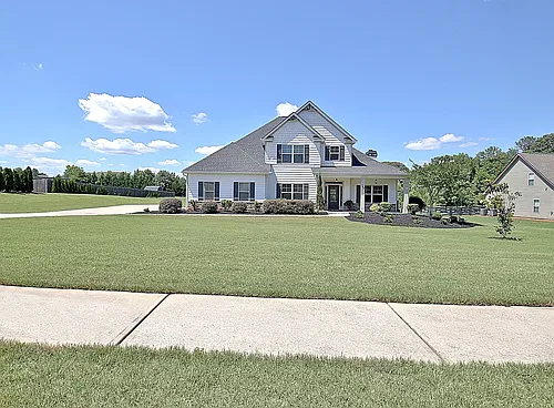 144 Reserve Pl Photo 1