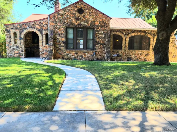 1615 W SUMMIT AVE, San Antonio, TX 78201