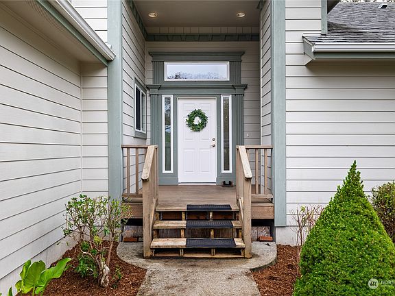 2nd image of 423 Bass Avenue NE