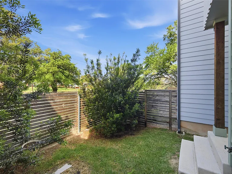 814 N Bluff Dr #74 — Photo 21