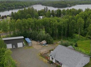 8905 N Mike Ardaw Rd, Willow, AK 99688