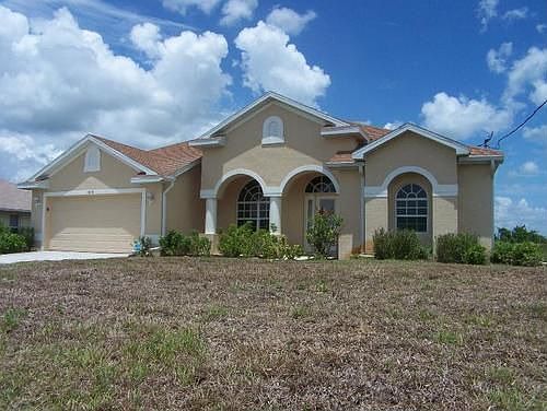 1st image of 3838 Hyde Park Dr
