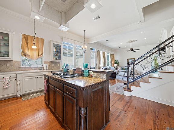 4th image of 10634 Shoreline Dr