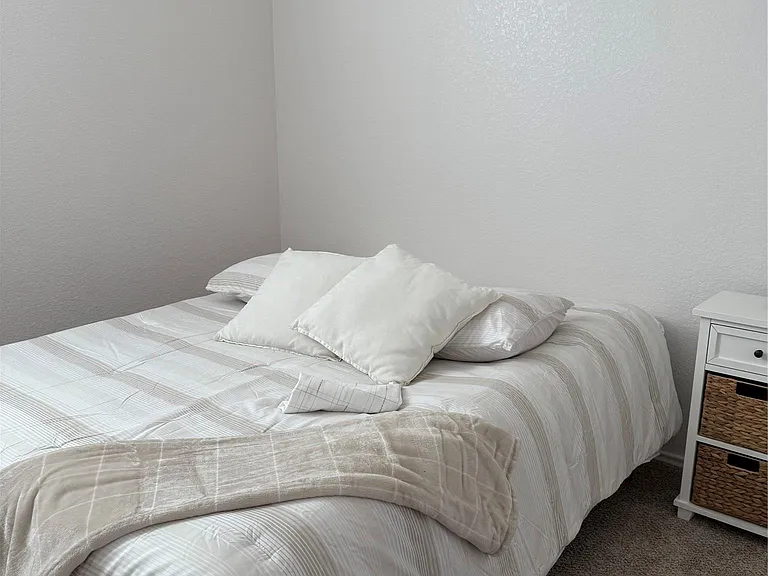 14907 Retha Pass — Photo 3