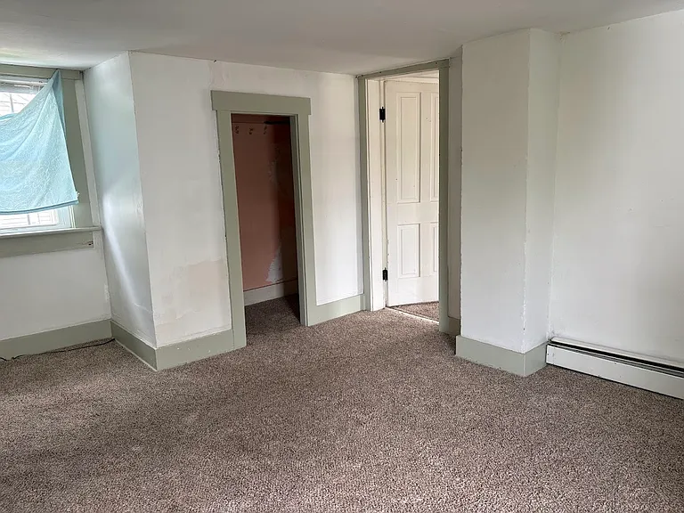 307 W South St — Photo 12