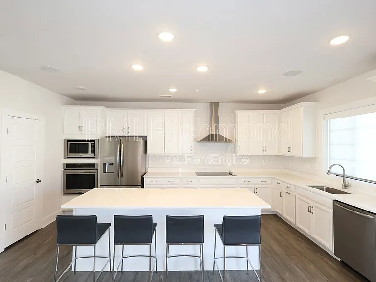 4340 Bon Secours Pkwy #B — Photo 4