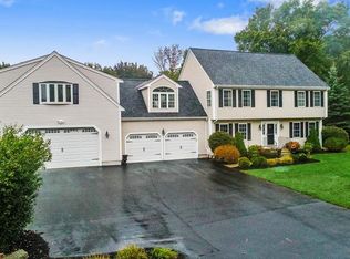 2 Ash Ln, Medway, MA 02053