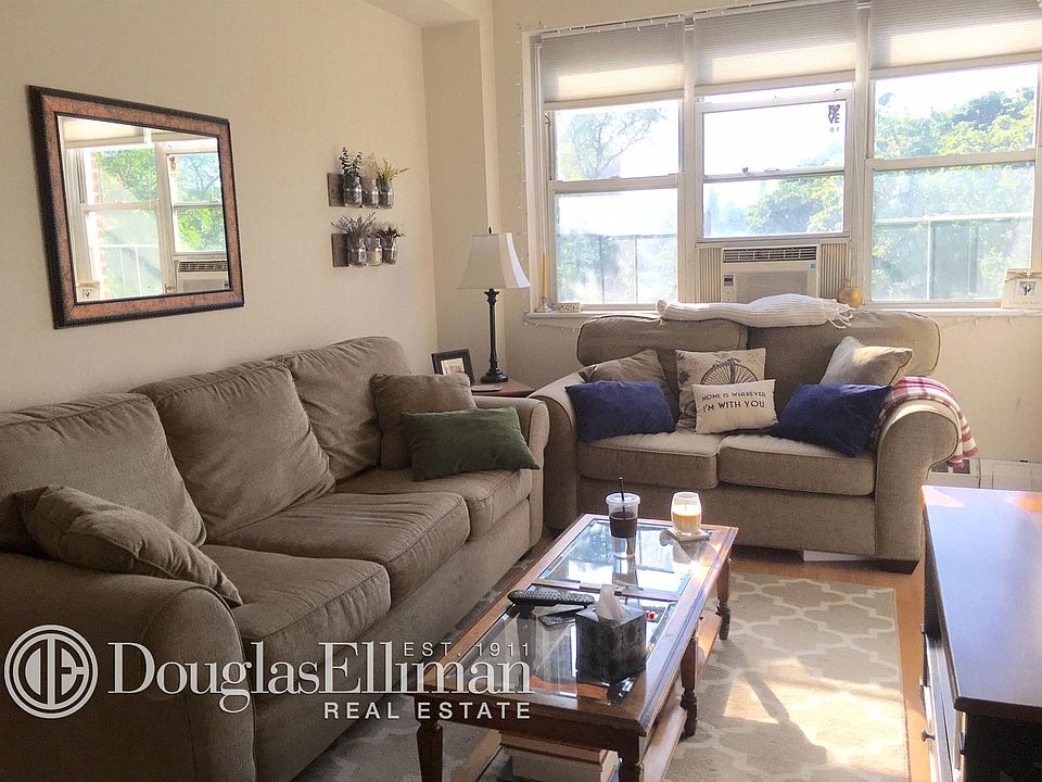 1st image of 2737 27th St APT 4F
