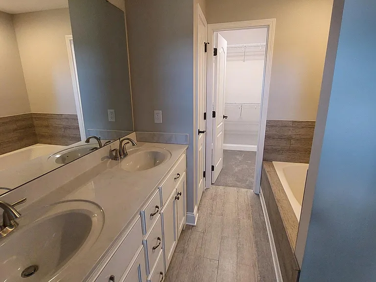 101 1st Street Pl SE — Photo 17