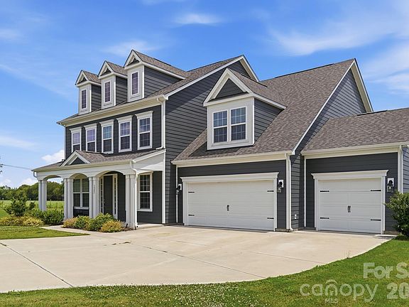 3rd image of 3205 Kintore Ln