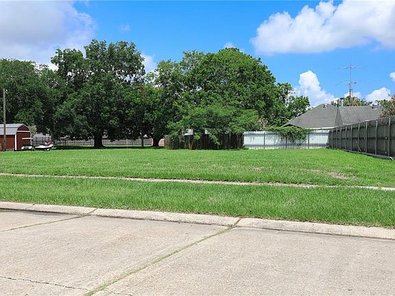 3rd image of 2020 Livaccari Dr