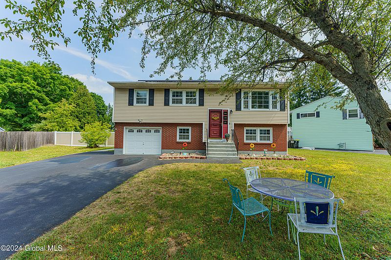 2nd image of 3 Carnevale Drive