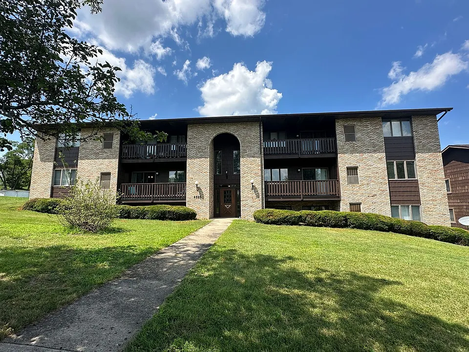 483-491 Lovers Lane; Country Clb #4401-4409-4516