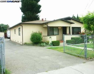 (Undisclosed Address), Hayward, CA, 94541