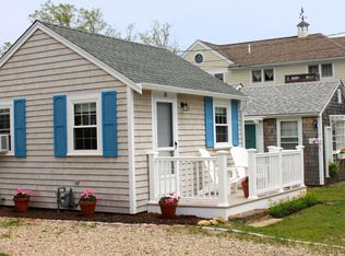 18 Wilsons Grv, Mashpee, MA 02649