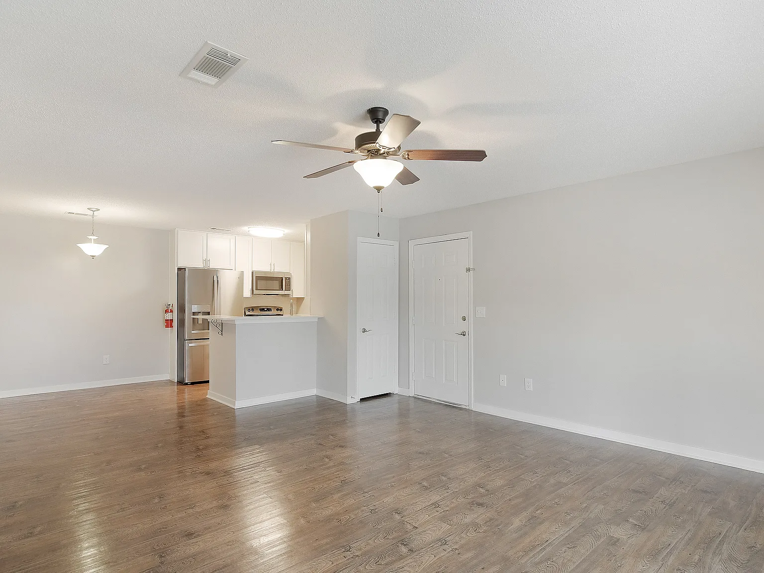 The Woodlands Apartment Homes — Photo 4