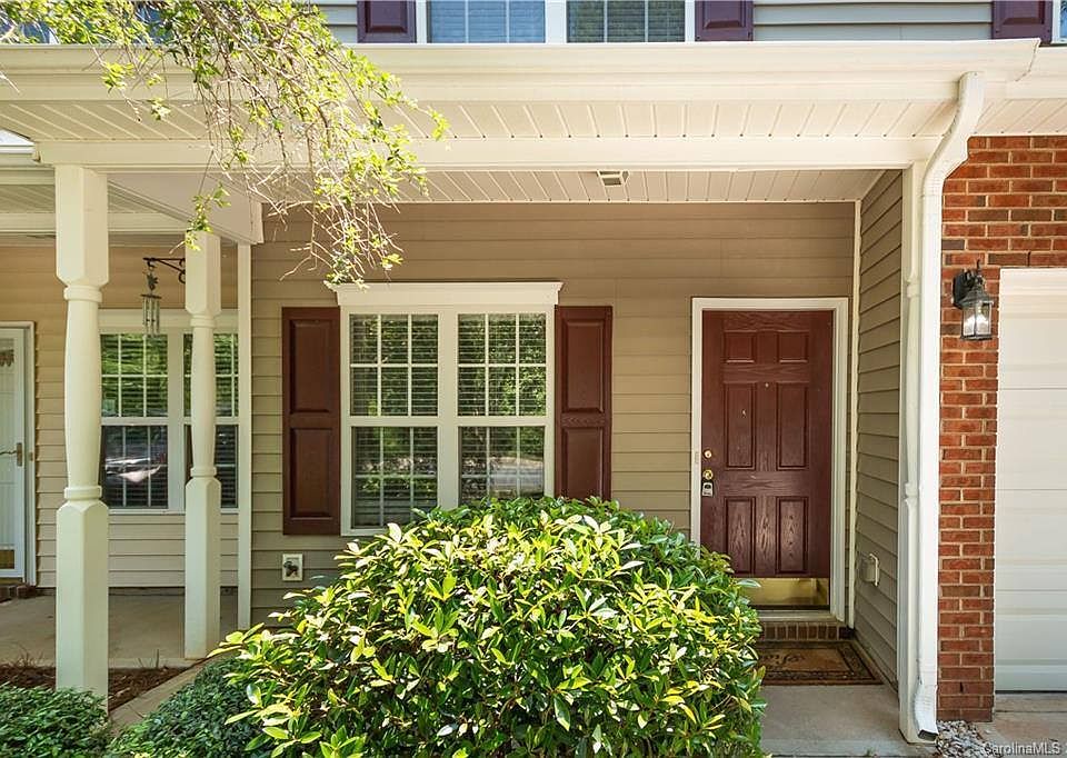 1st image of 15421 Tully House Ct