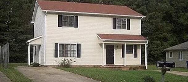 1st image of 215 Bridgefield Pl #B