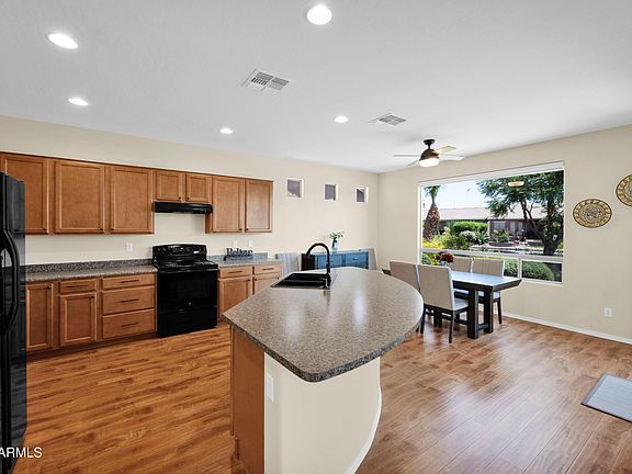 5th image of 42485 W ABBEY Road