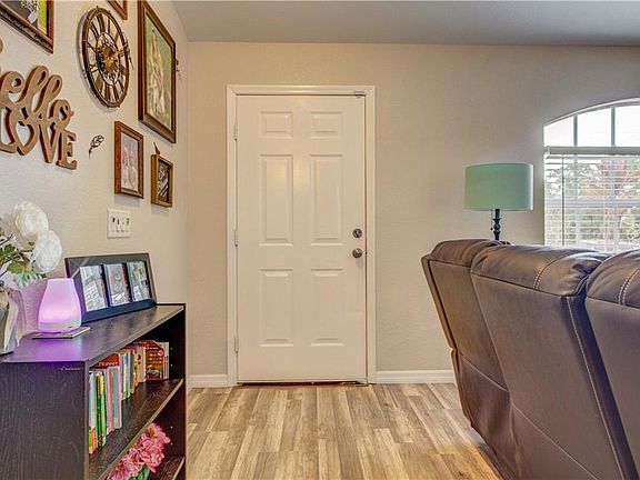 5th image of 1417 Urmey Ln