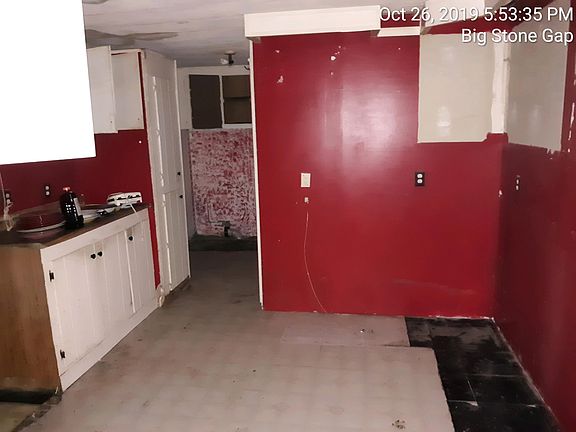 2nd image of 616 E Reynosa Ln