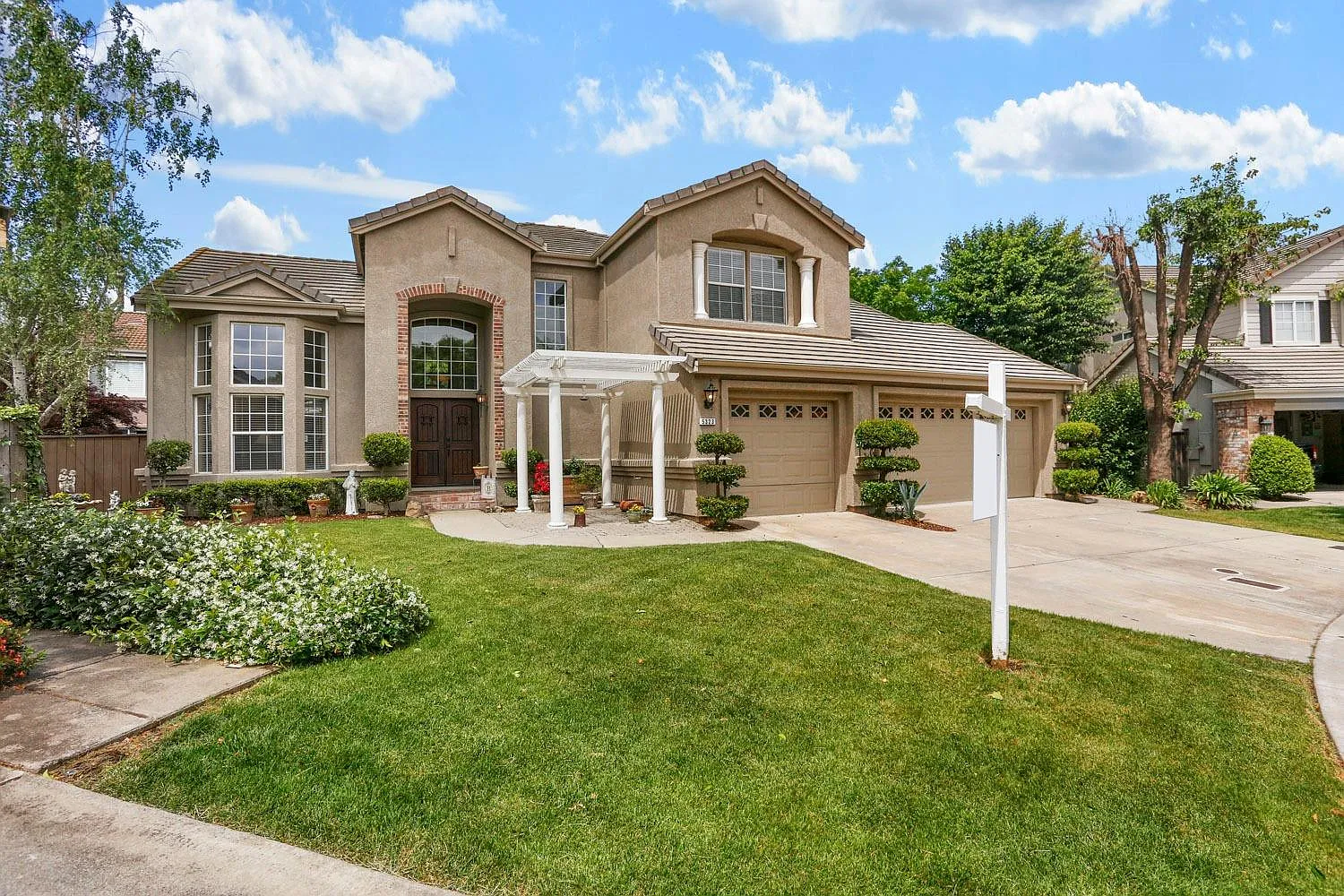 5323 Brook Valley Pl photo 1