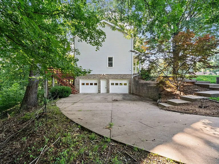 2861 Brothers Rd — Photo 37