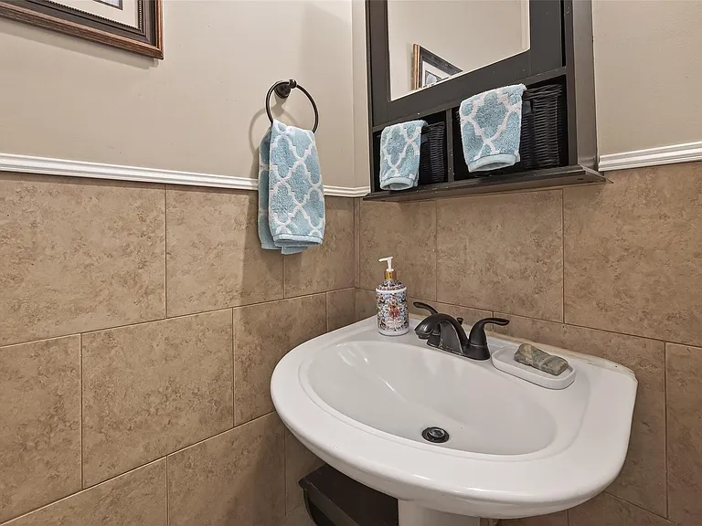 3611 Stacy Park Cir — Photo 19