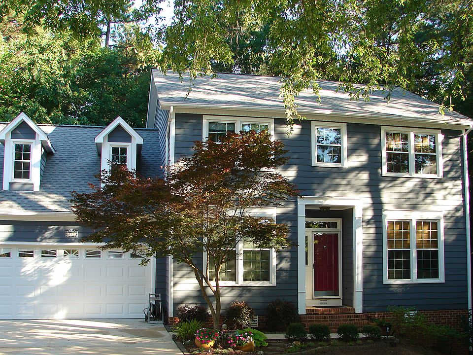 Cul-de-sac Home