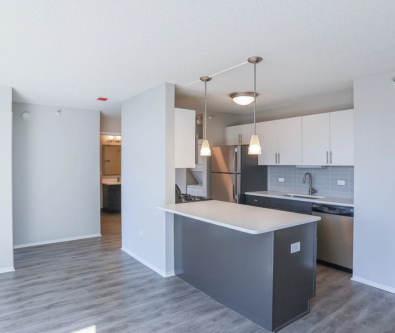 181 N Jefferson St — Photo 1