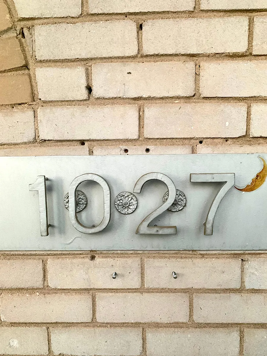 Building Photo - 1027 E Palm Ln