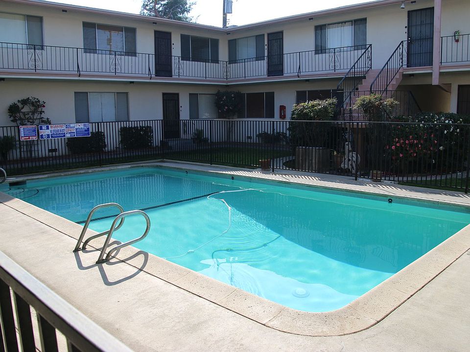 2nd image of 1411 S Divisadero St Unit 21