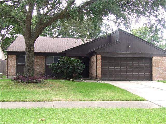 1st image of 2122 Hilton Head Dr