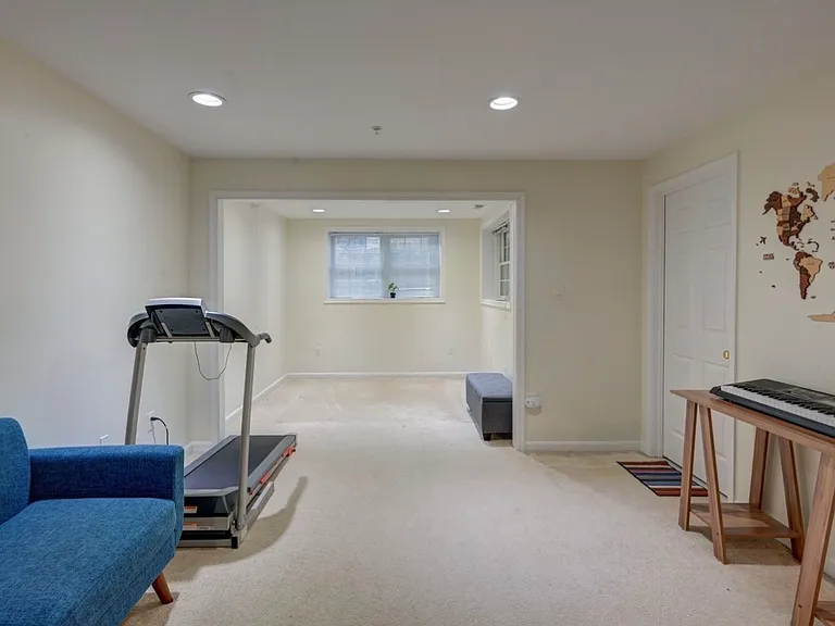 8827 Montjoy Pl — Photo 3