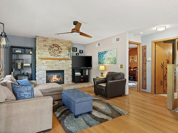 4th image of 4712 Rothman Pl