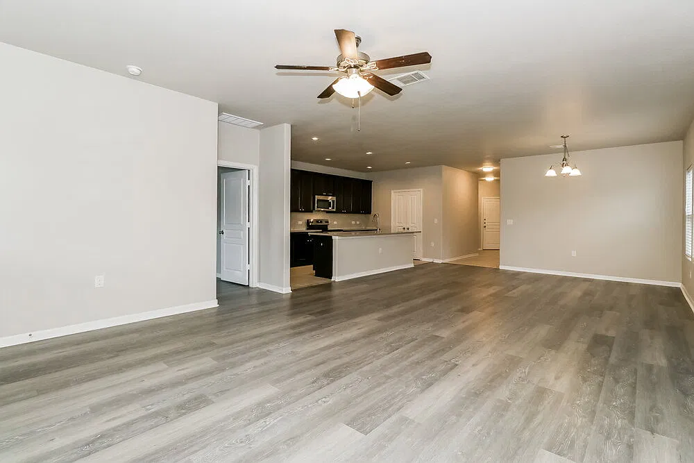 4 bed, 2.0 bath, 1839 sqft, $1,840 — Photo 4