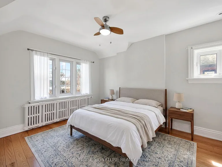 426 Armadale Ave — Photo 30