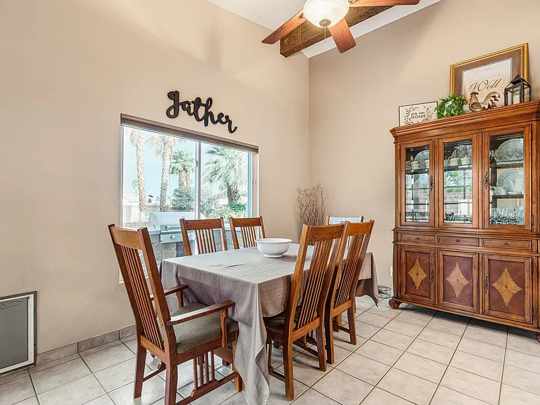 43260 Silktree Ln — Photo 3
