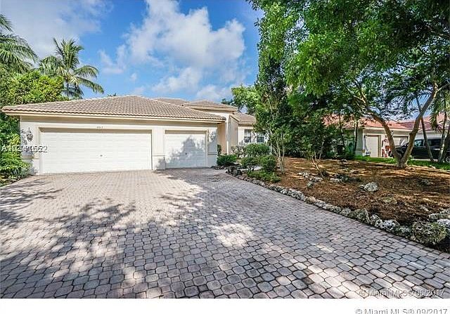 1st image of 4917 NW 52nd Ave