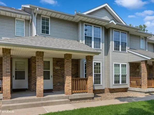 714 W Side Dr, Iowa City, IA 52246