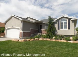 2407 N 2710 W, Clinton, UT 84015