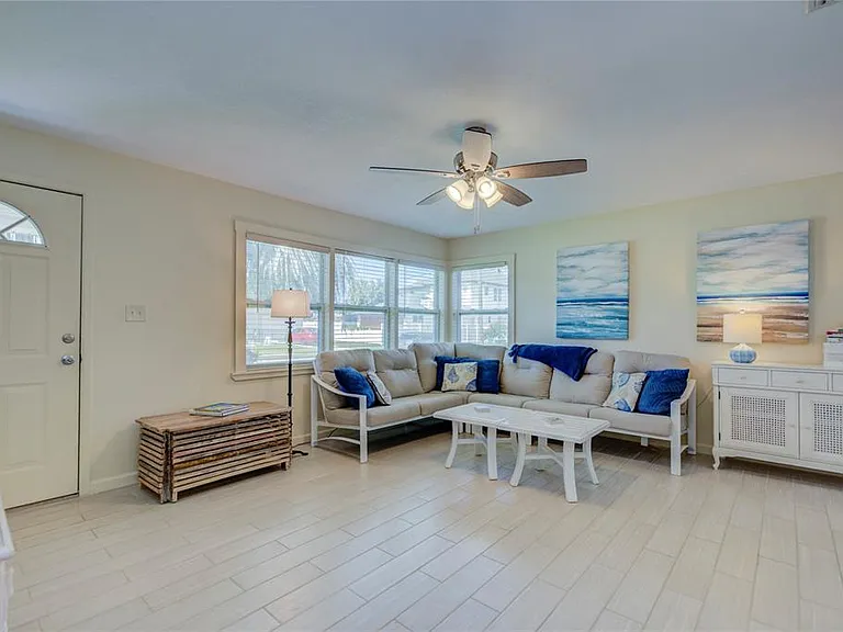 3200 W De Bazan Ave — Photo 6