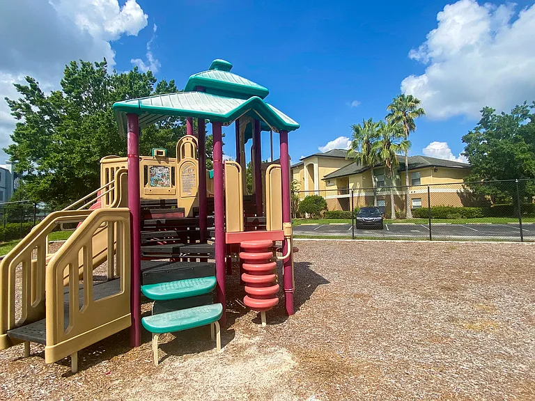 Buena Vista Place Apartments — Photo 3
