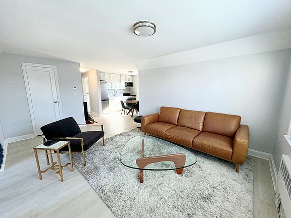 4th image of 80 Seaman Ave #2