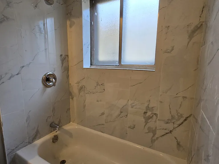 4304 Fairview Ave — Photo 2
