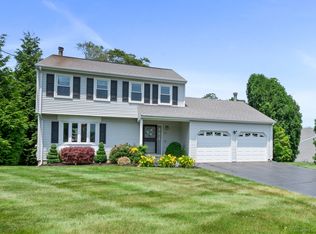 82 Sugar Hill Rd, North Haven, CT 06473