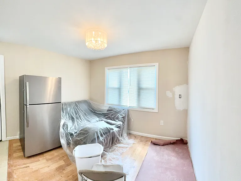 120-19 226th St #1R — Photo 4